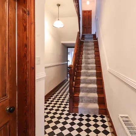 7 Lonsdale Terrace 彭里斯