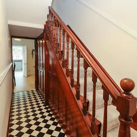7 Lonsdale Terrace * Penrith