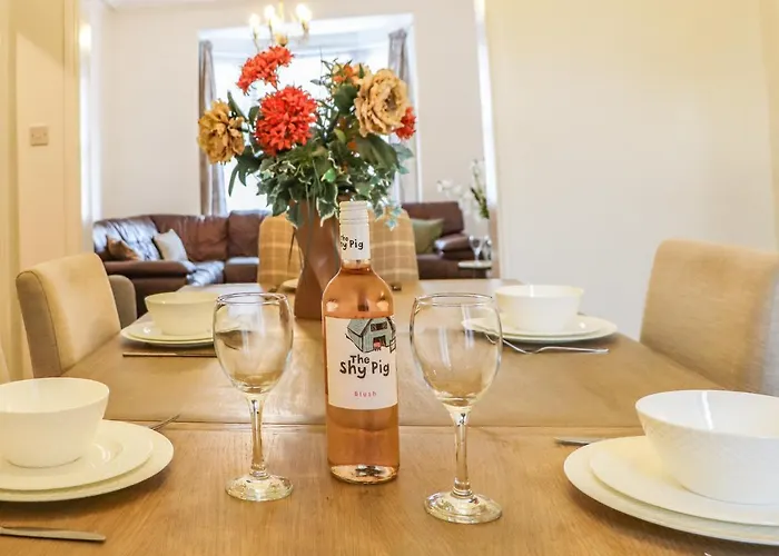 Holiday home 7 Lonsdale Terrace *