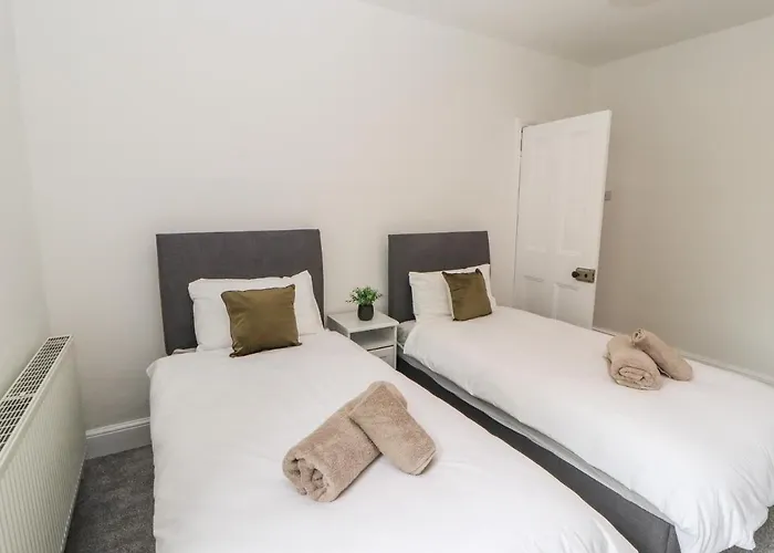 7 Lonsdale Terrace *