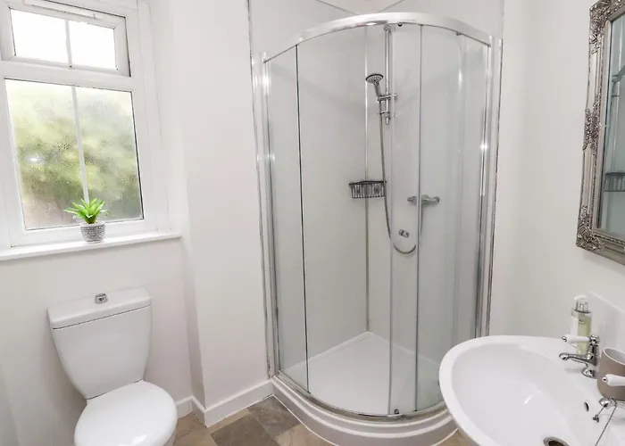 7 Lonsdale Terrace *