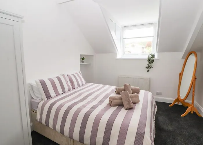 7 Lonsdale Terrace Holiday home *