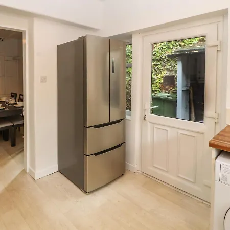 7 Lonsdale Terrace *