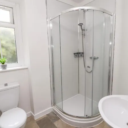 7 Lonsdale Terrace *